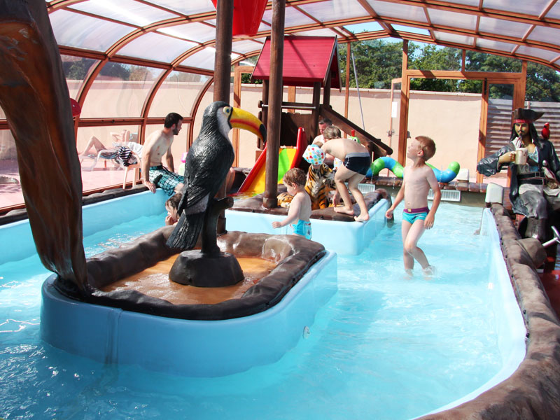 Piscine et pataugeoire